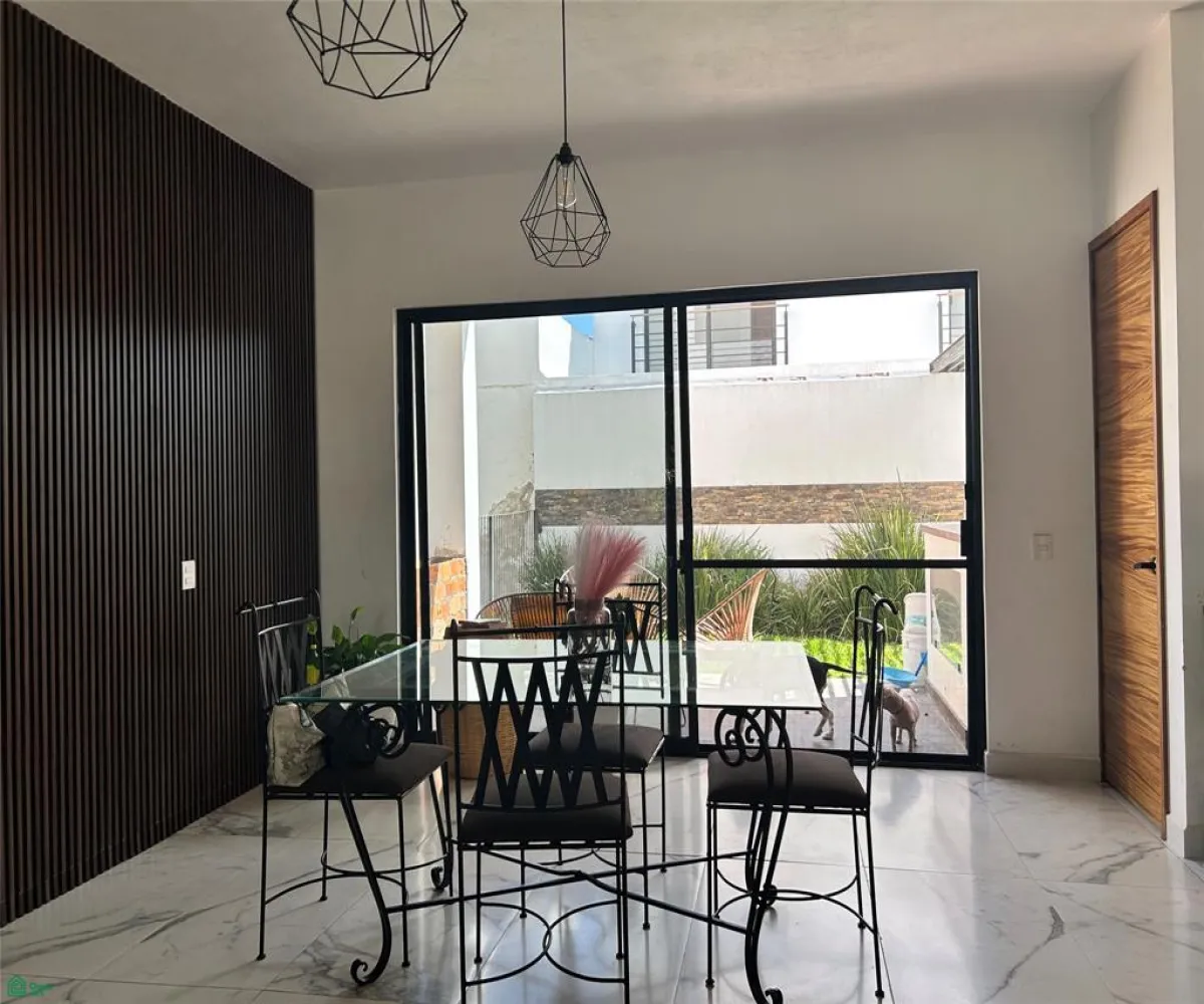Casa En Venta,Nuevo Chapala,Las Rosas 62, Chapala, Jalisco 45900, 4 Habitaciones,3 Baños,Las Rosas,MX26007069M