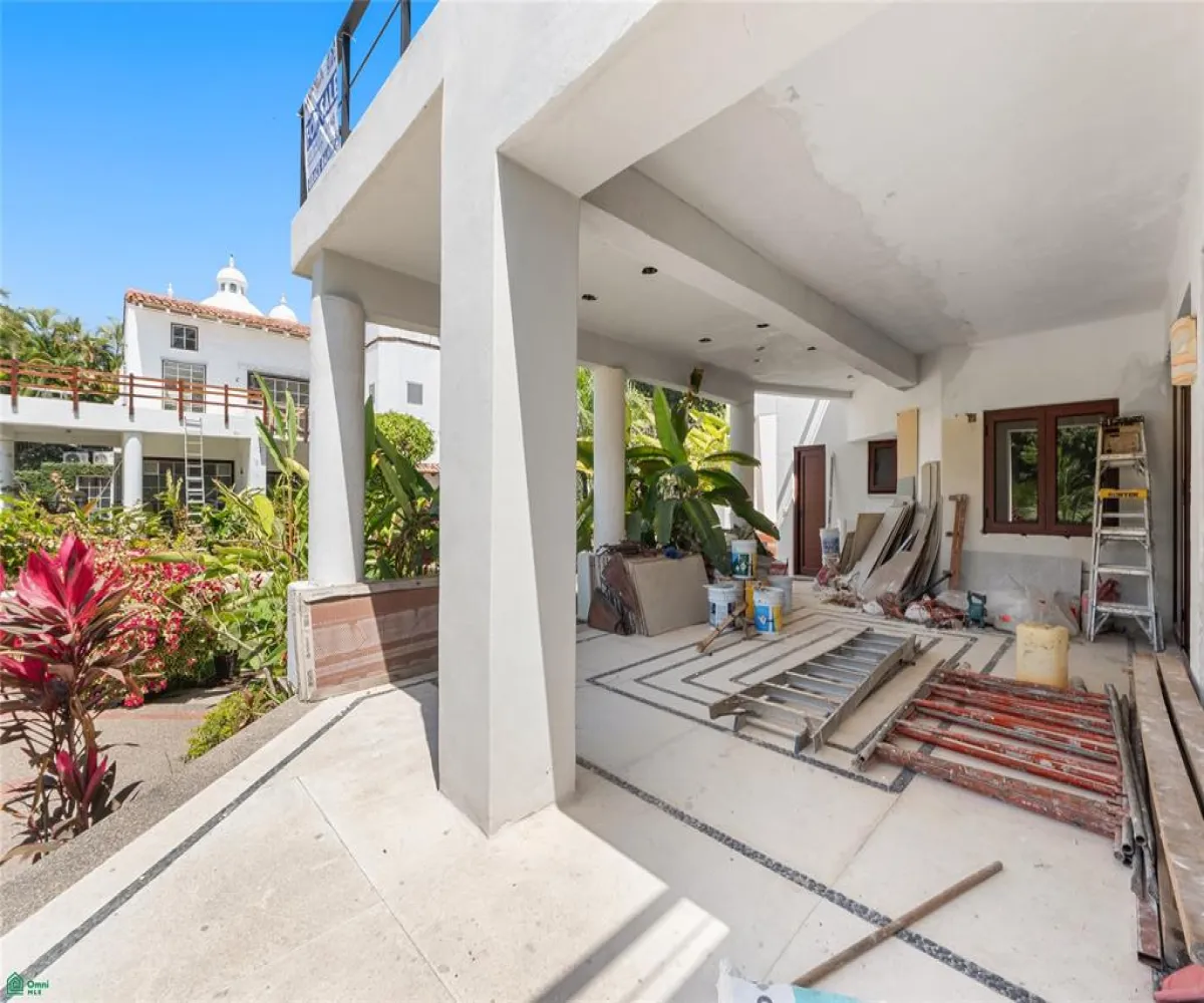 Departamento En Venta,Gaviotas 135, Puerto Vallarta, Jalisco 48335, 3 Habitaciones,3 Baños,Gaviotas,1,MX26008175M