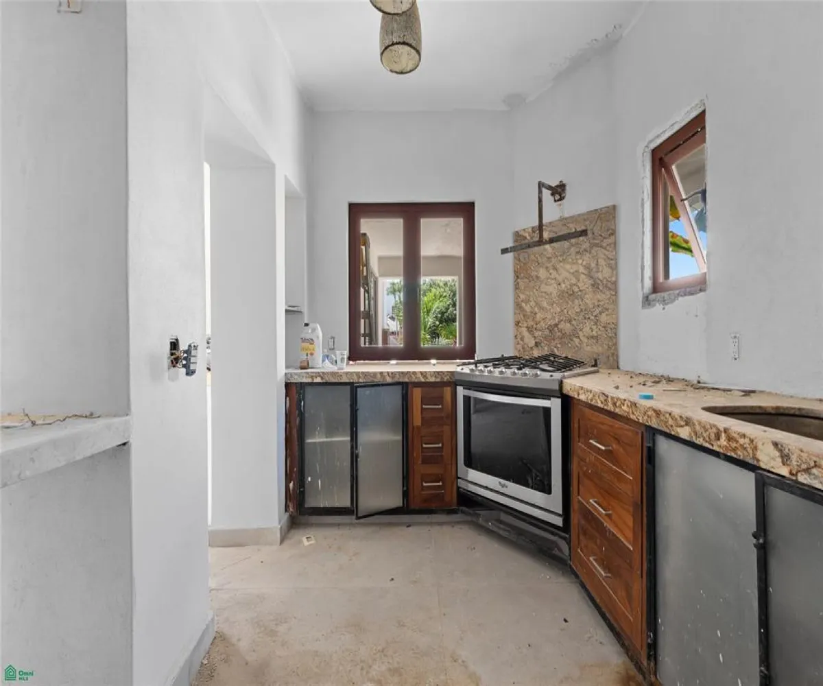 Departamento En Venta,Gaviotas 135, Puerto Vallarta, Jalisco 48335, 3 Habitaciones,3 Baños,Gaviotas,1,MX26008175M