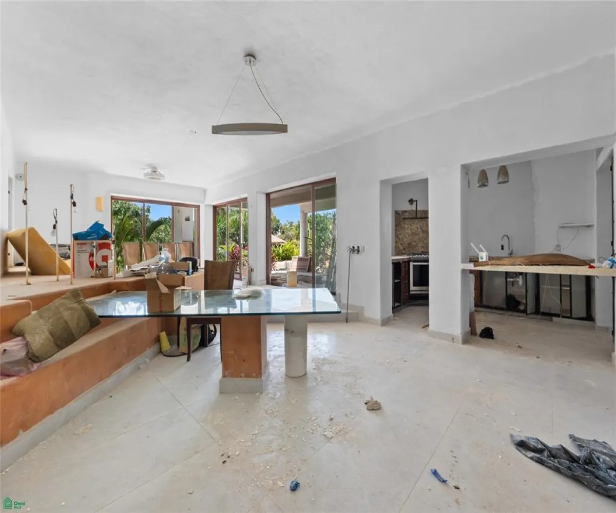 Departamento En Venta,Gaviotas 135, Puerto Vallarta, Jalisco 48335, 3 Habitaciones,3 Baños,Gaviotas,1,MX26008175M