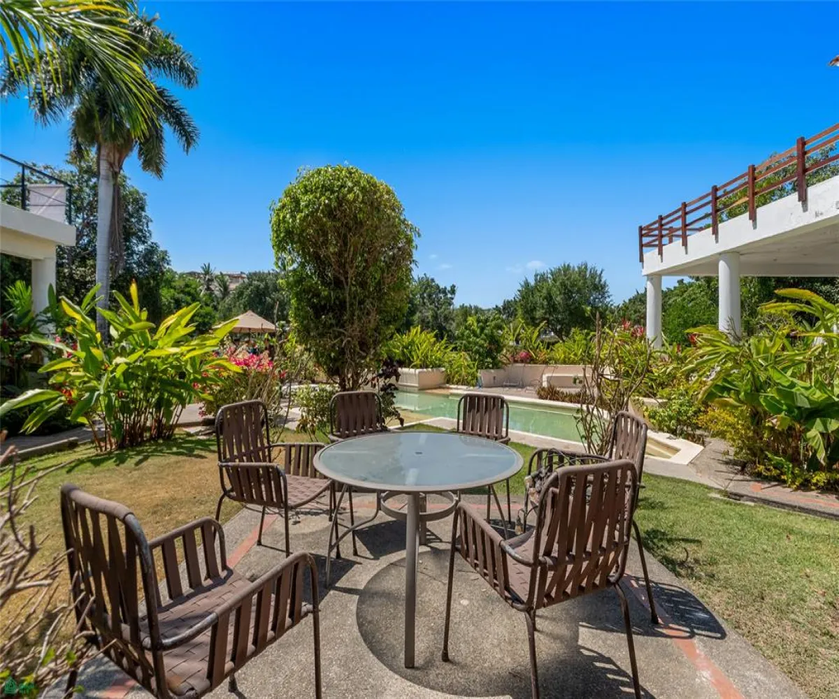 Departamento En Venta,Gaviotas 135, Puerto Vallarta, Jalisco 48335, 3 Habitaciones,3 Baños,Gaviotas,1,MX26008175M