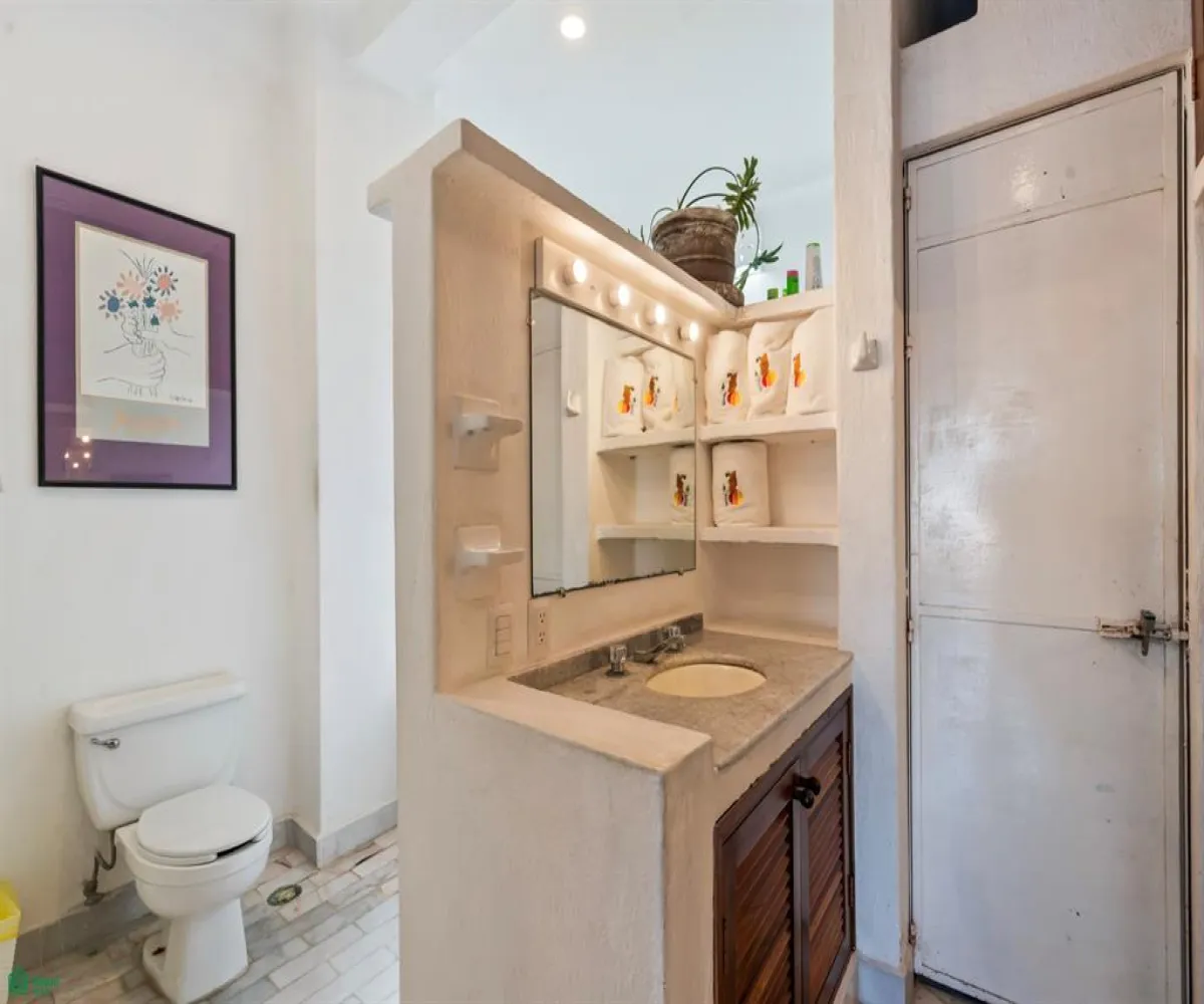 Departamento En Venta,Jacarandas 518, Puerto Vallarta, Jalisco 48380, 2 Habitaciones,2 Baños,Jacarandas,MX26008240M