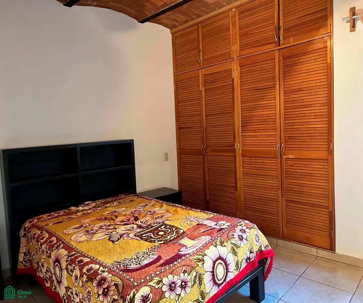 Departamento En Venta,Chapala Centro,Priv. Francisco I Madero 132-A, Chapala, Jalisco 45900, 1 Cuarto,1 Baño,Priv. Francisco I Madero,1,MX26008313M