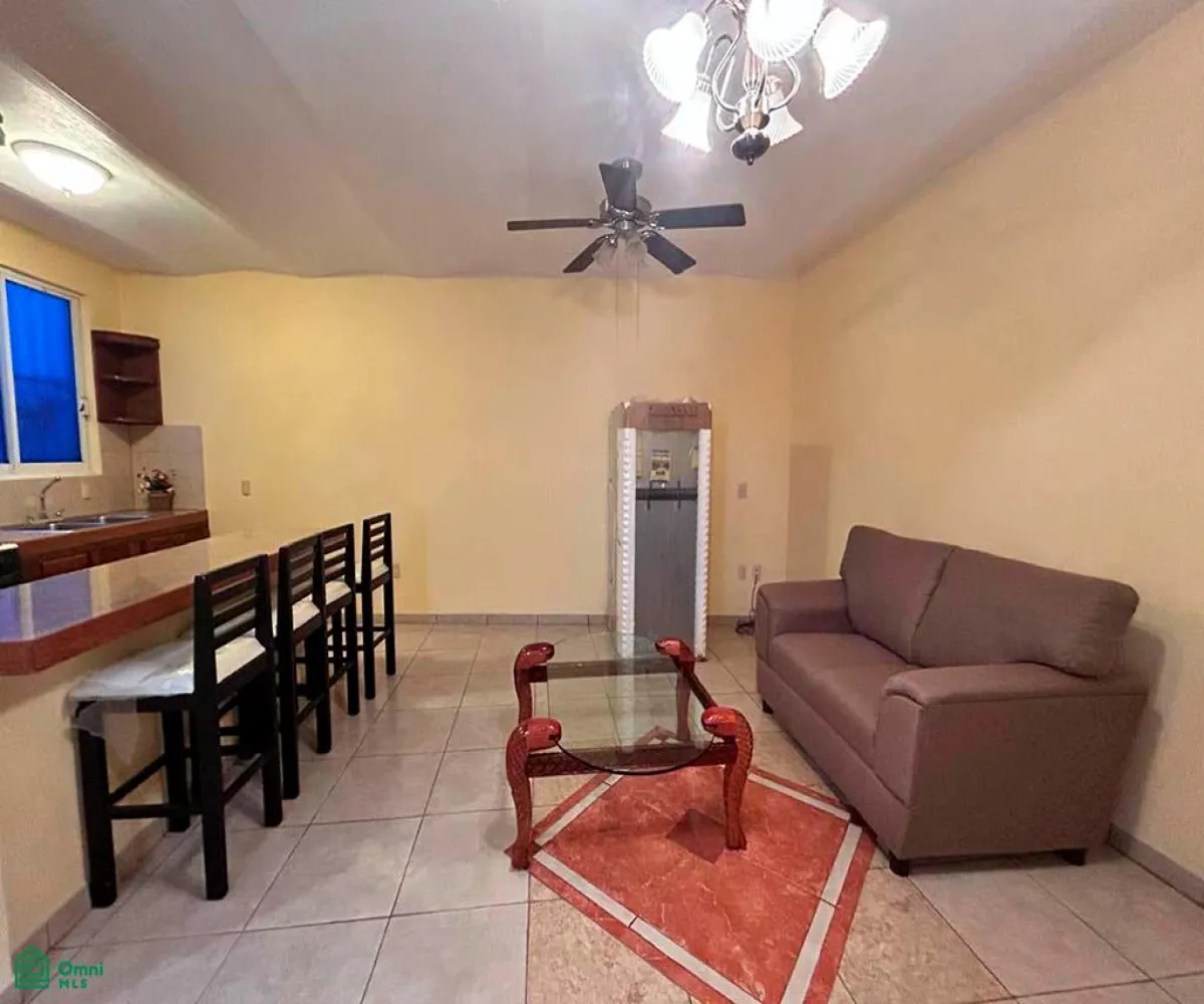 Departamento En Venta,Chapala Centro,Priv. Francisco I Madero 132-A, Chapala, Jalisco 45900, 1 Cuarto,1 Baño,Priv. Francisco I Madero,1,MX26008313M