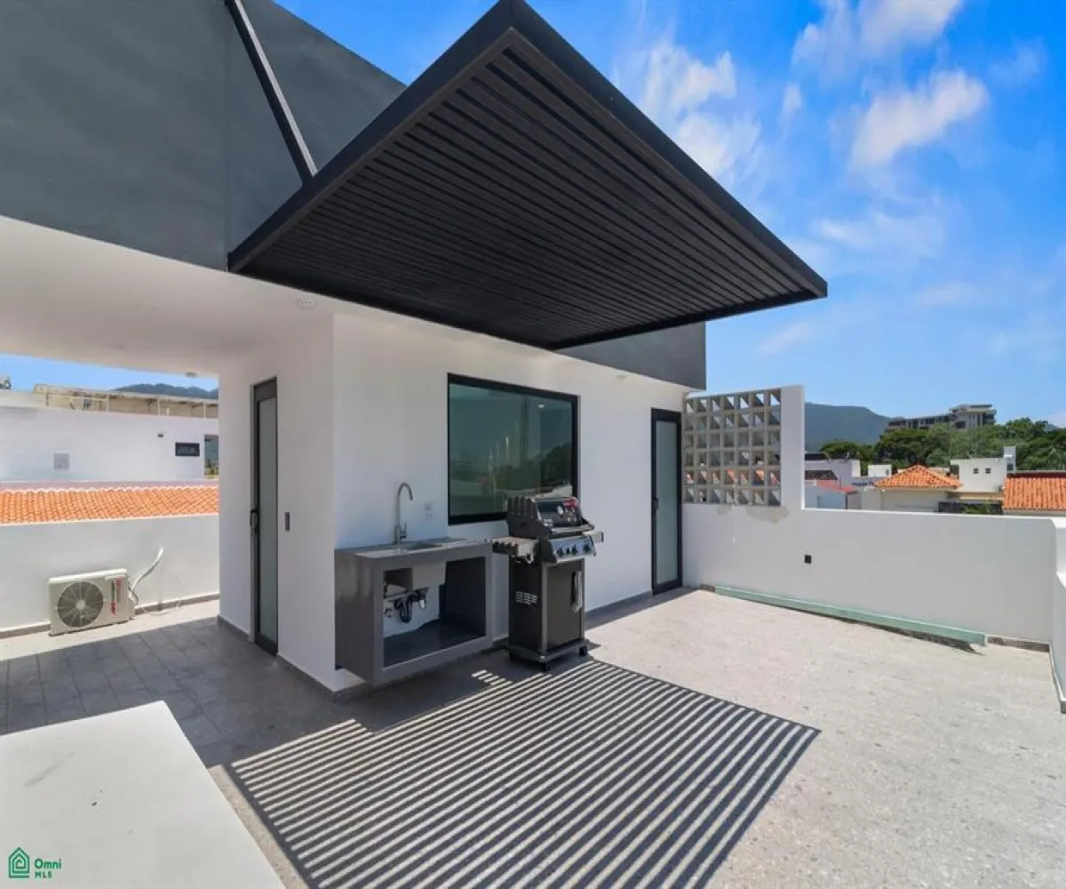 Casa En Venta,Residencial Fluvial Vallarta,LAGO DEL OSO 17, Puerto Vallarta, Jalisco 48312, 4 Habitaciones,3 Baños,LAGO DEL OSO,MX26008384M