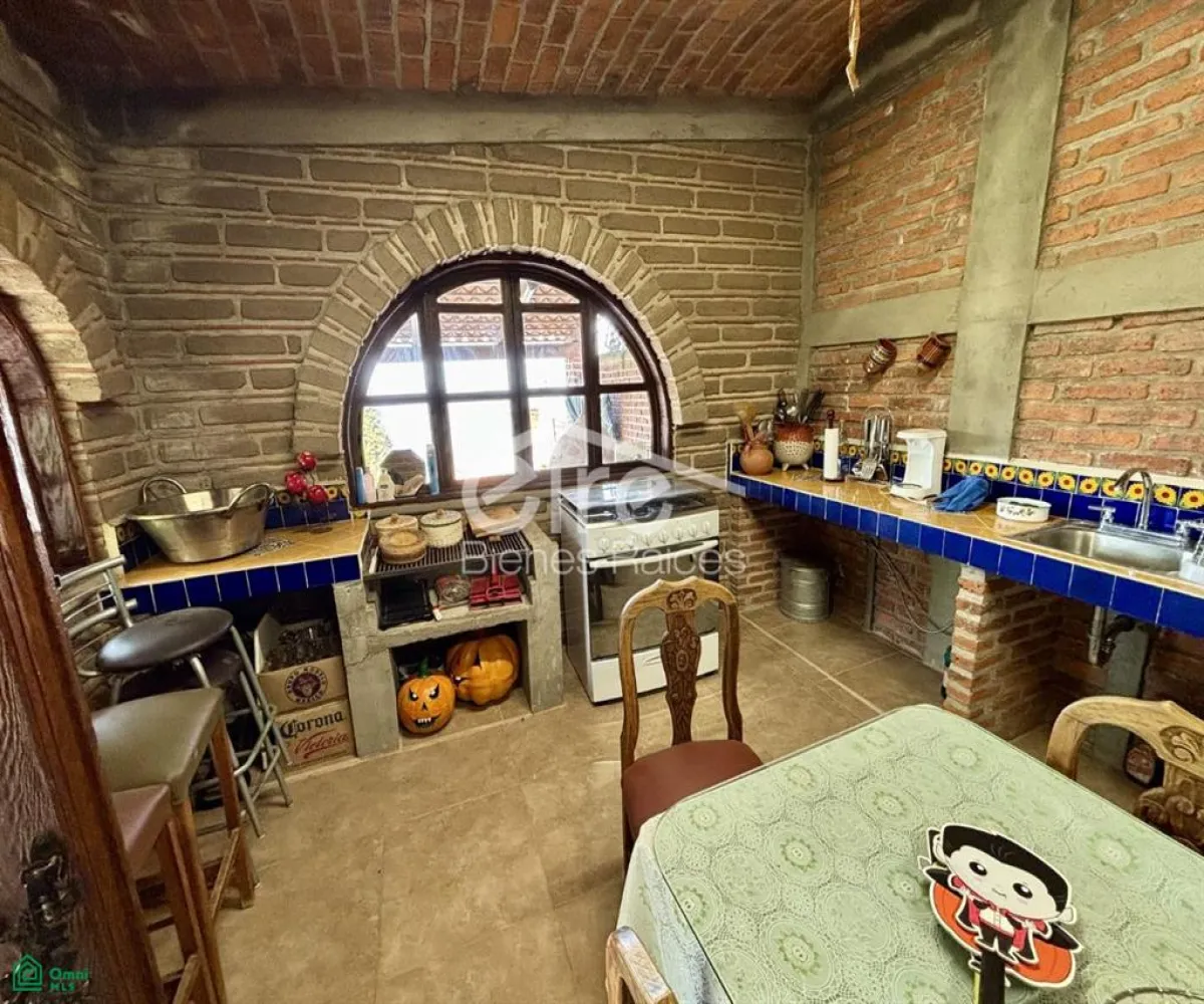 Casa En Venta,Balcones de la Calera,Cardenal 44, Tlajomulco de Zuniga, Jalisco 45677, 1 Cuarto,1 Baño,Cardenal,MX26008391M