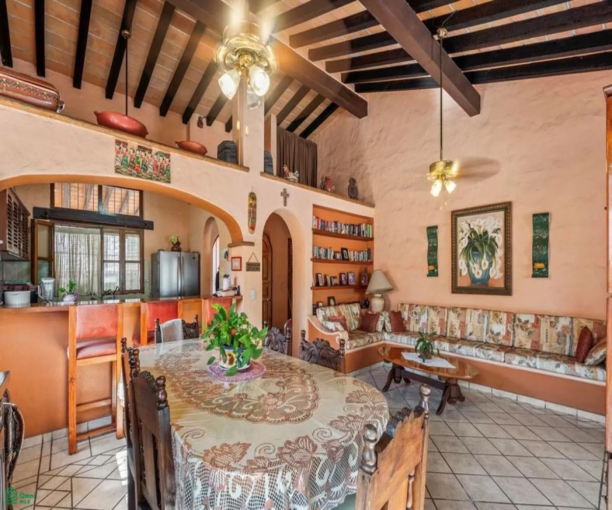 Departamento En Venta,Versalles,HACIENDA VERSALLES 20, Puerto Vallarta, Jalisco 48310, 4 Habitaciones,4 Baños,HACIENDA VERSALLES,1,MX26008392M