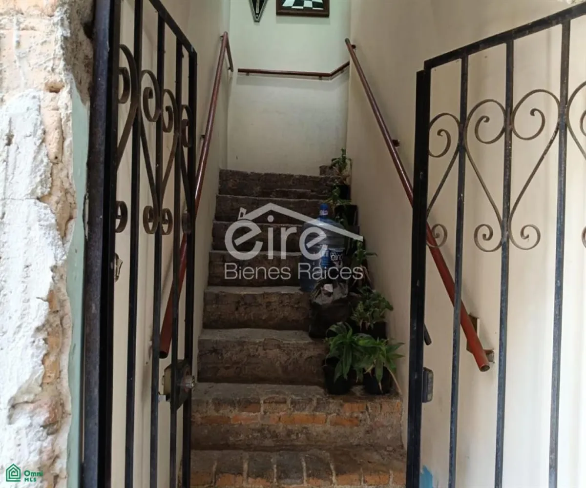 Casa En Venta,La paz,Tejedores 566, Guadalajara, Jalisco 44860, 10 Habitaciones,4 Baños,Tejedores,MX26008393M