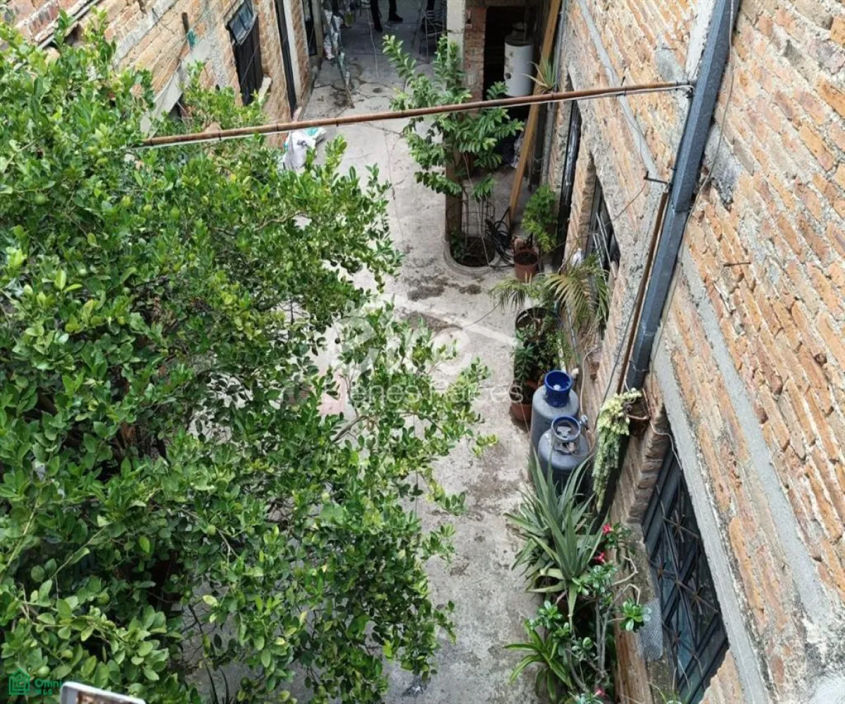 Casa En Venta,La paz,Tejedores 566, Guadalajara, Jalisco 44860, 10 Habitaciones,4 Baños,Tejedores,MX26008393M