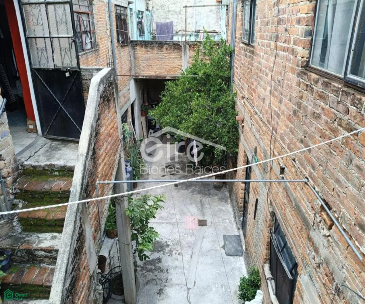 Casa En Venta,La paz,Tejedores 566, Guadalajara, Jalisco 44860, 10 Habitaciones,4 Baños,Tejedores,MX26008393M