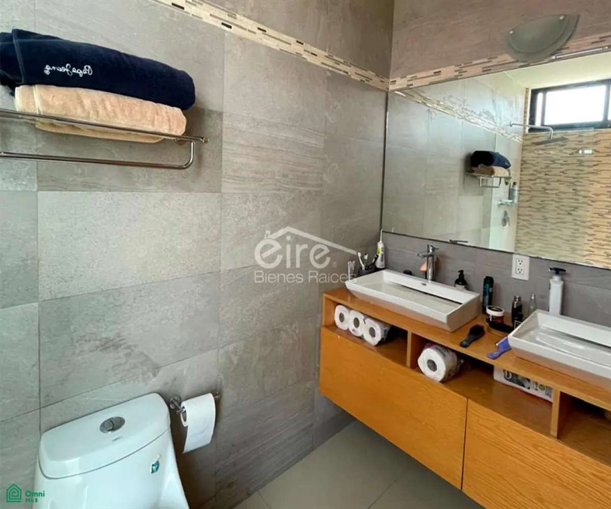 Casa En Venta,Senderos de la Aurora,Senderos de la Aurora 70, Tlajomulco de Zuniga, Jalisco 45645, 4 Habitaciones,3 Baños,Senderos de la Aurora,MX26008398M