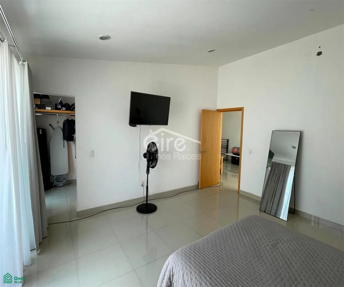 Casa En Venta,Senderos de la Aurora,Senderos de la Aurora 70, Tlajomulco de Zuniga, Jalisco 45645, 4 Habitaciones,3 Baños,Senderos de la Aurora,MX26008398M