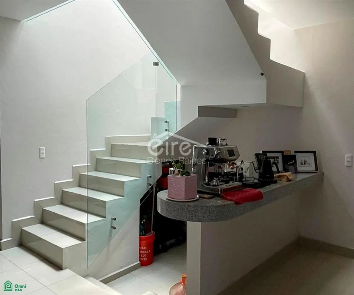 Casa En Venta,Senderos de la Aurora,Senderos de la Aurora 70, Tlajomulco de Zuniga, Jalisco 45645, 4 Habitaciones,3 Baños,Senderos de la Aurora,MX26008398M