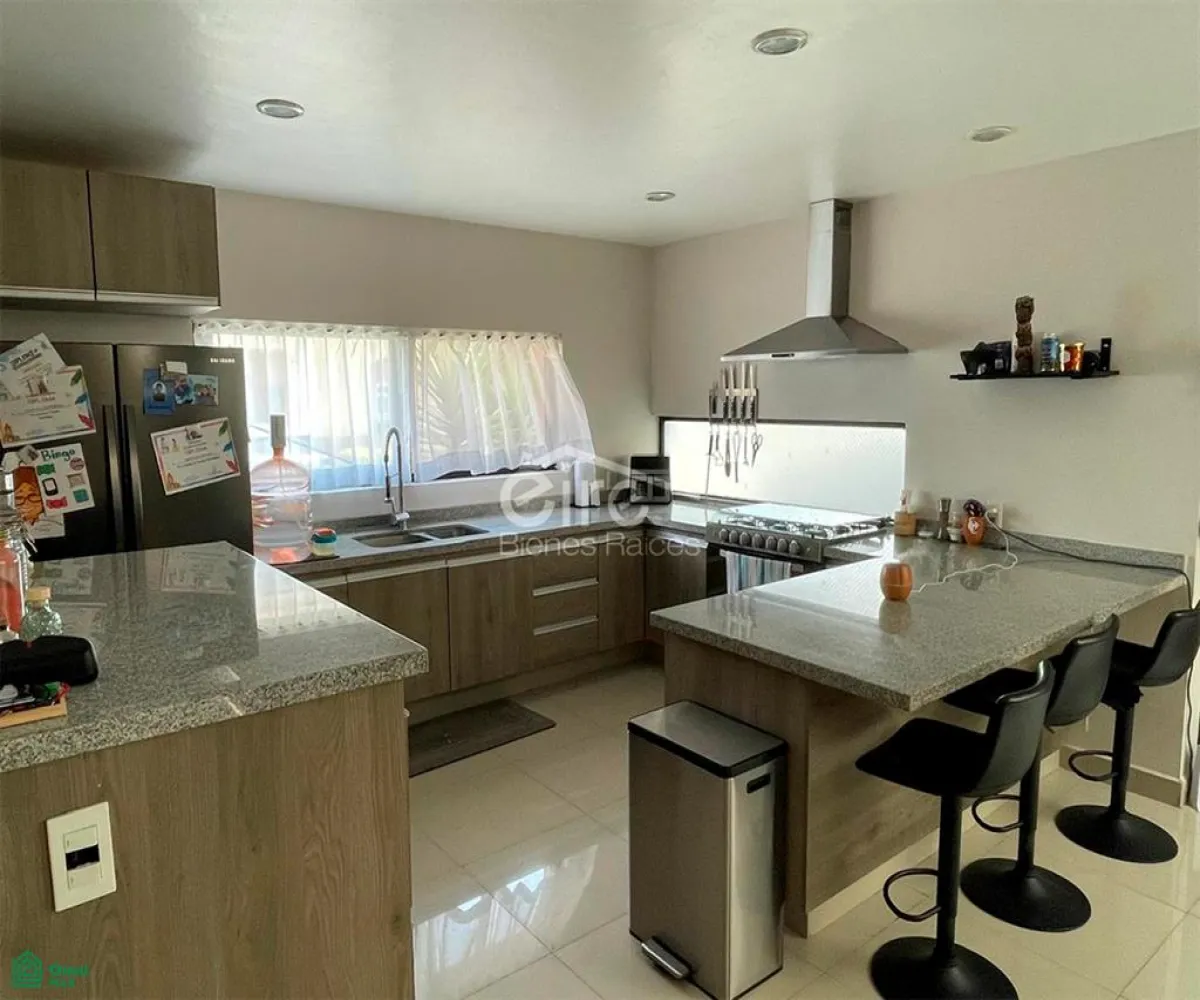 Casa En Venta,Senderos de la Aurora,Senderos de la Aurora 70, Tlajomulco de Zuniga, Jalisco 45645, 4 Habitaciones,3 Baños,Senderos de la Aurora,MX26008398M