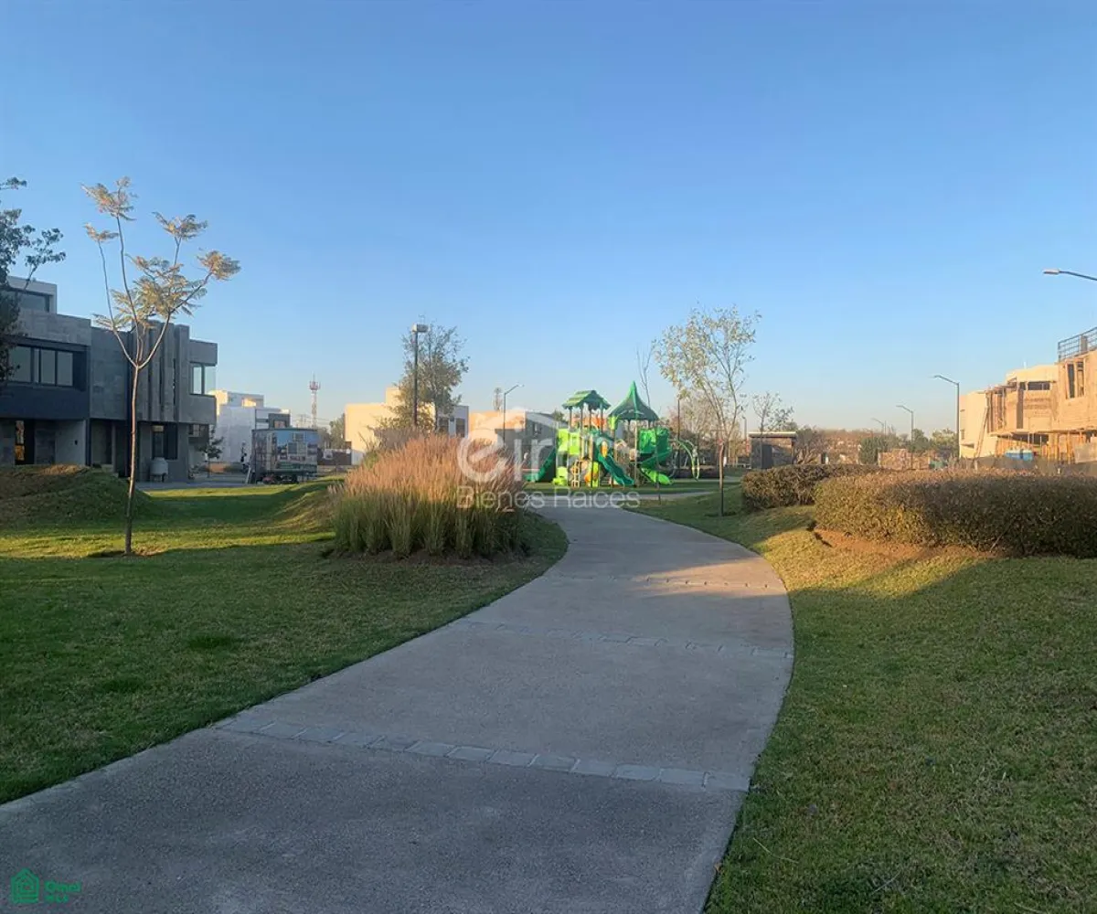 Casa En Venta,Av. Magallanes 1130, Tlajomulco de Zuniga, Jalisco 45600, 3 Habitaciones,4 Baños,Av. Magallanes,MX26008400M