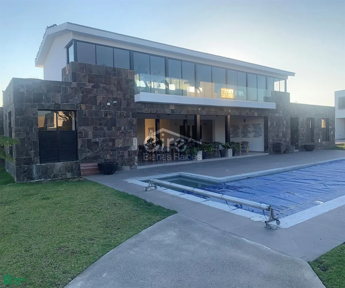 Casa En Venta,Av. Magallanes 1130, Tlajomulco de Zuniga, Jalisco 45600, 3 Habitaciones,4 Baños,Av. Magallanes,MX26008400M