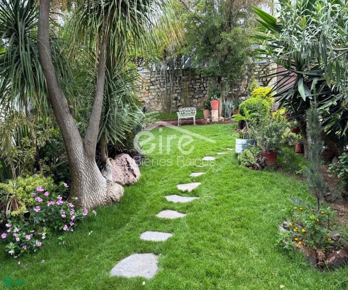 Casa En Venta,Balcones de la Calera,Av. Panoramica 30, Tlajomulco de Zuniga, Jalisco 45677, 5 Habitaciones,5 Baños,Av. Panoramica,MX26008402M