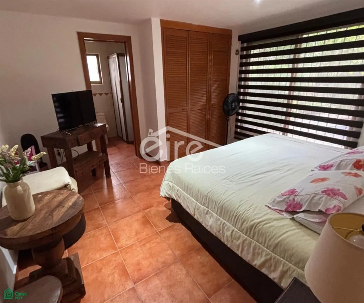 Casa En Venta,Balcones de la Calera,Av. Panoramica 30, Tlajomulco de Zuniga, Jalisco 45677, 5 Habitaciones,5 Baños,Av. Panoramica,MX26008402M
