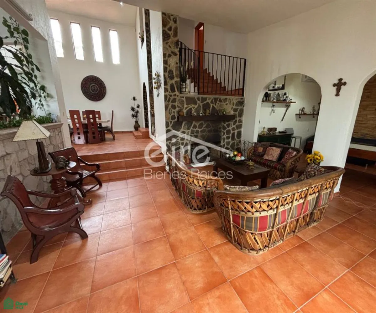 Casa En Venta,Balcones de la Calera,Av. Panoramica 30, Tlajomulco de Zuniga, Jalisco 45677, 5 Habitaciones,5 Baños,Av. Panoramica,MX26008402M