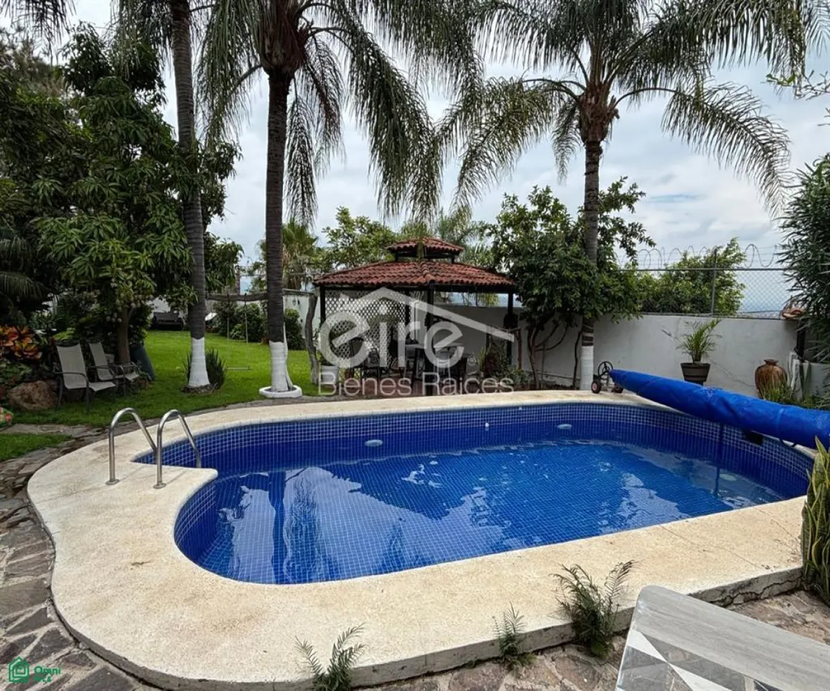 Casa En Venta,Balcones de la Calera,Av. Panoramica 30, Tlajomulco de Zuniga, Jalisco 45677, 5 Habitaciones,5 Baños,Av. Panoramica,MX26008402M