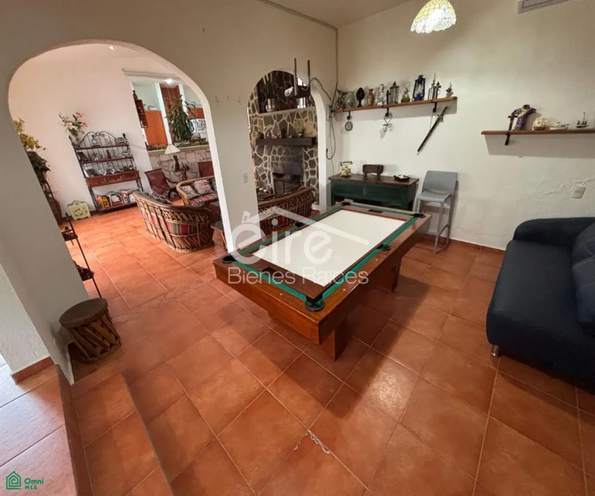 Casa En Venta,Balcones de la Calera,Av. Panoramica 30, Tlajomulco de Zuniga, Jalisco 45677, 5 Habitaciones,5 Baños,Av. Panoramica,MX26008402M