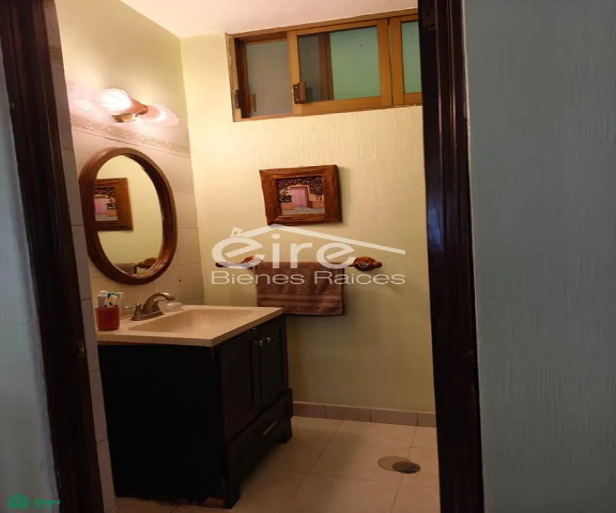 Casa En Venta,Italia Providencia,Amado Nervo 840 S/N, Guadalajara, Jalisco 44656, 4 Habitaciones,2 Baños,Amado Nervo 840,MX26008404M