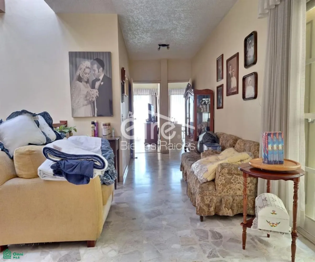 Casa En Venta,Providencia,Pompeya 3152, Guadalajara, Jalisco 44670, 6 Habitaciones,5 Baños,Pompeya,MX26008405M