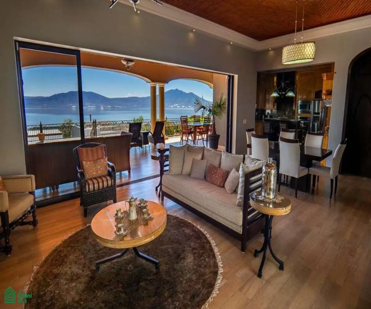 Casa En Venta,San Antonio Tlayacapan,Mazatlan 8, Chapala, Jalisco 45922, 3 Habitaciones,3 Baños,Mazatlan,MX26008415M