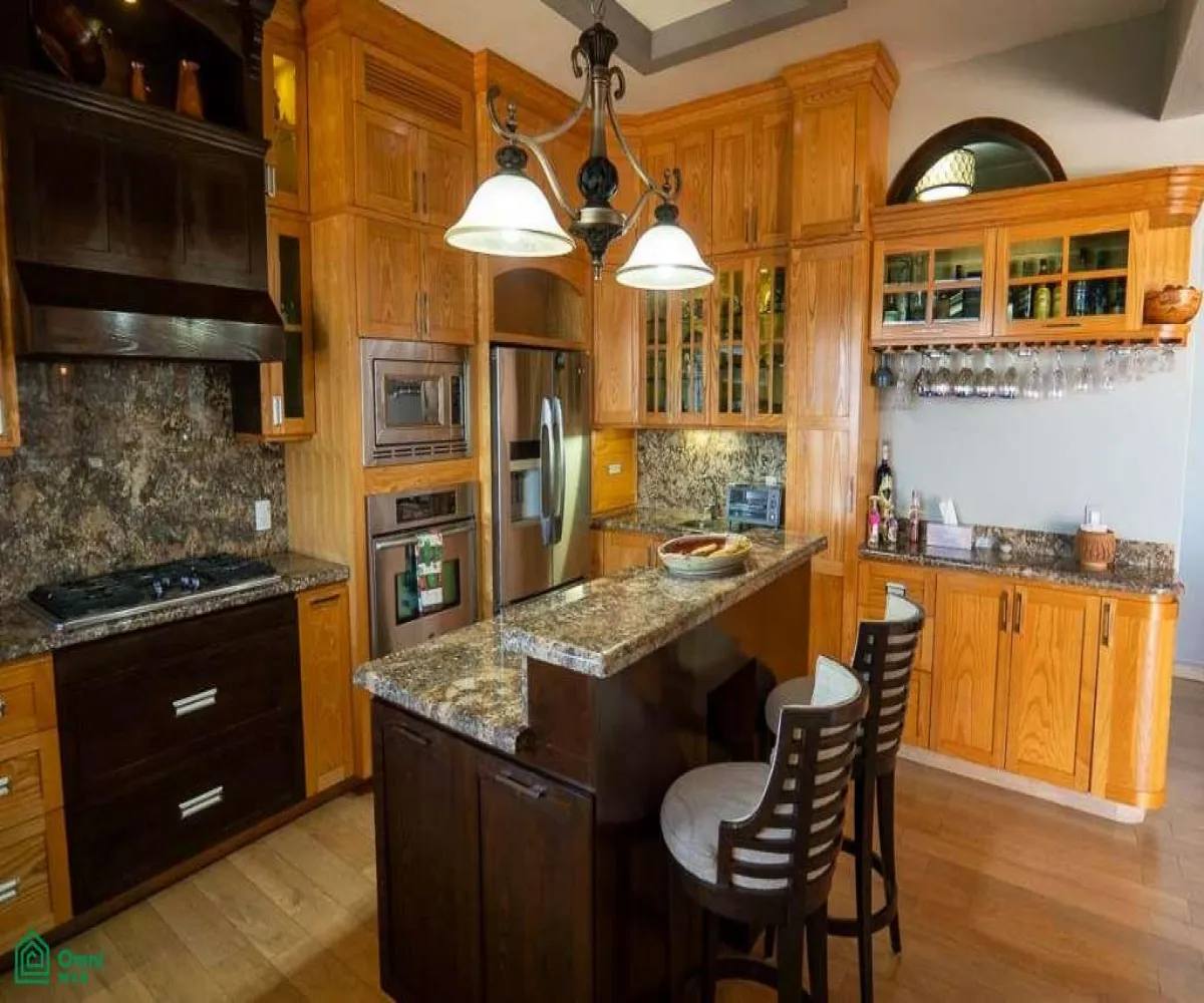 Casa En Venta,San Antonio Tlayacapan,Mazatlan 8, Chapala, Jalisco 45922, 3 Habitaciones,3 Baños,Mazatlan,MX26008415M