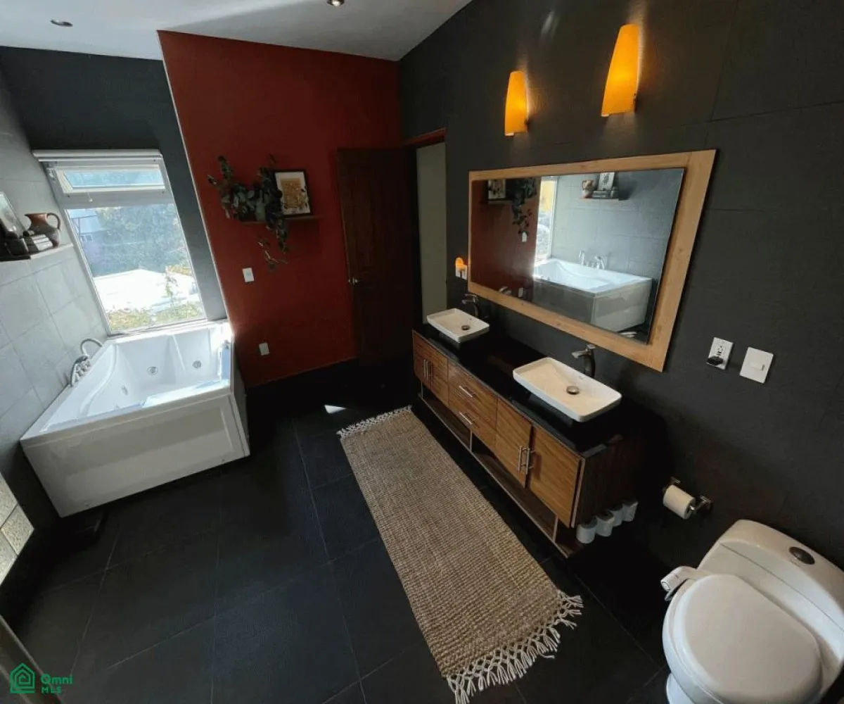 Casa En Venta,Jalisco 12, Chapala, Jalisco 45915, 5 Habitaciones,5 Baños,Jalisco,MX26008475M