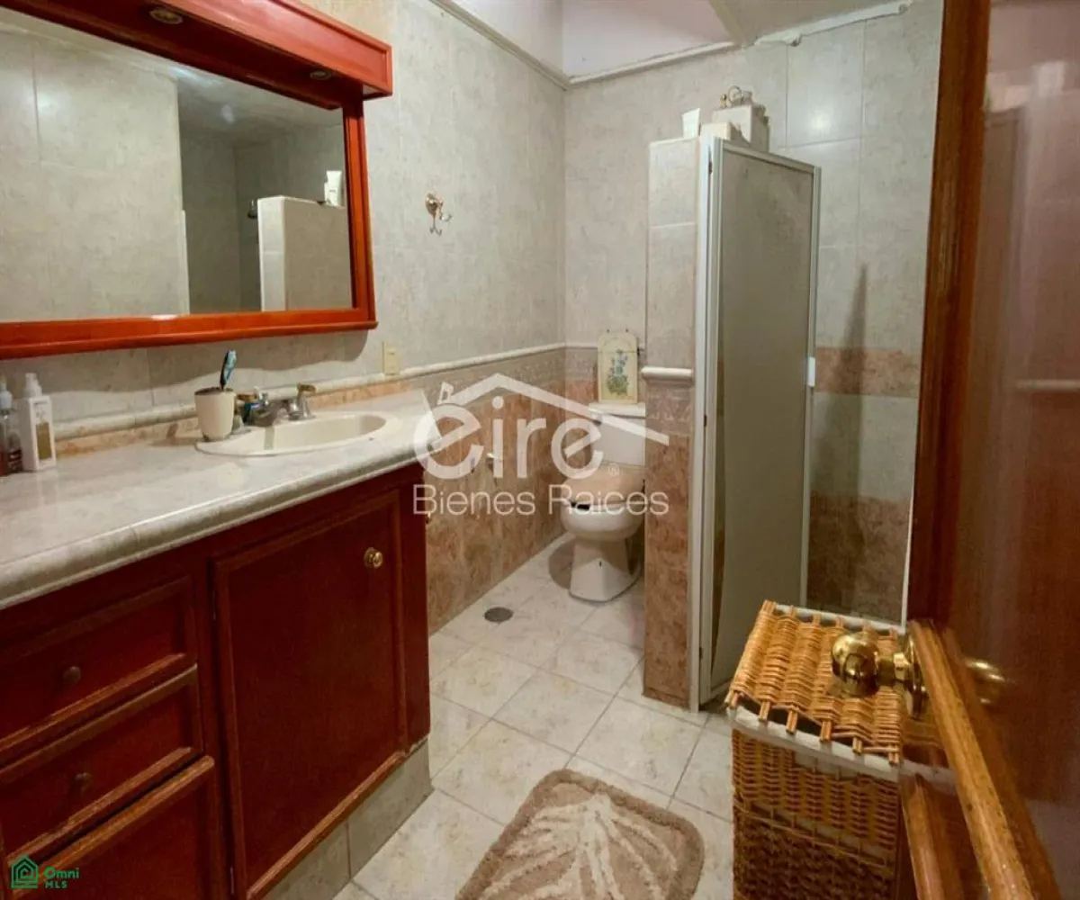 Casa En Venta,Providencia,C. Jesús García 2577, Guadalajara, Jalisco 44657, 5 Habitaciones,3 Baños,C. Jesús García,MX26008486M