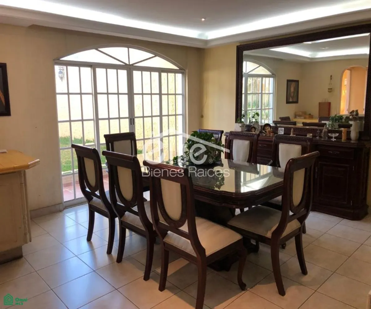 Casa En Venta,Providencia,C. Jesús García 2577, Guadalajara, Jalisco 44657, 5 Habitaciones,3 Baños,C. Jesús García,MX26008486M