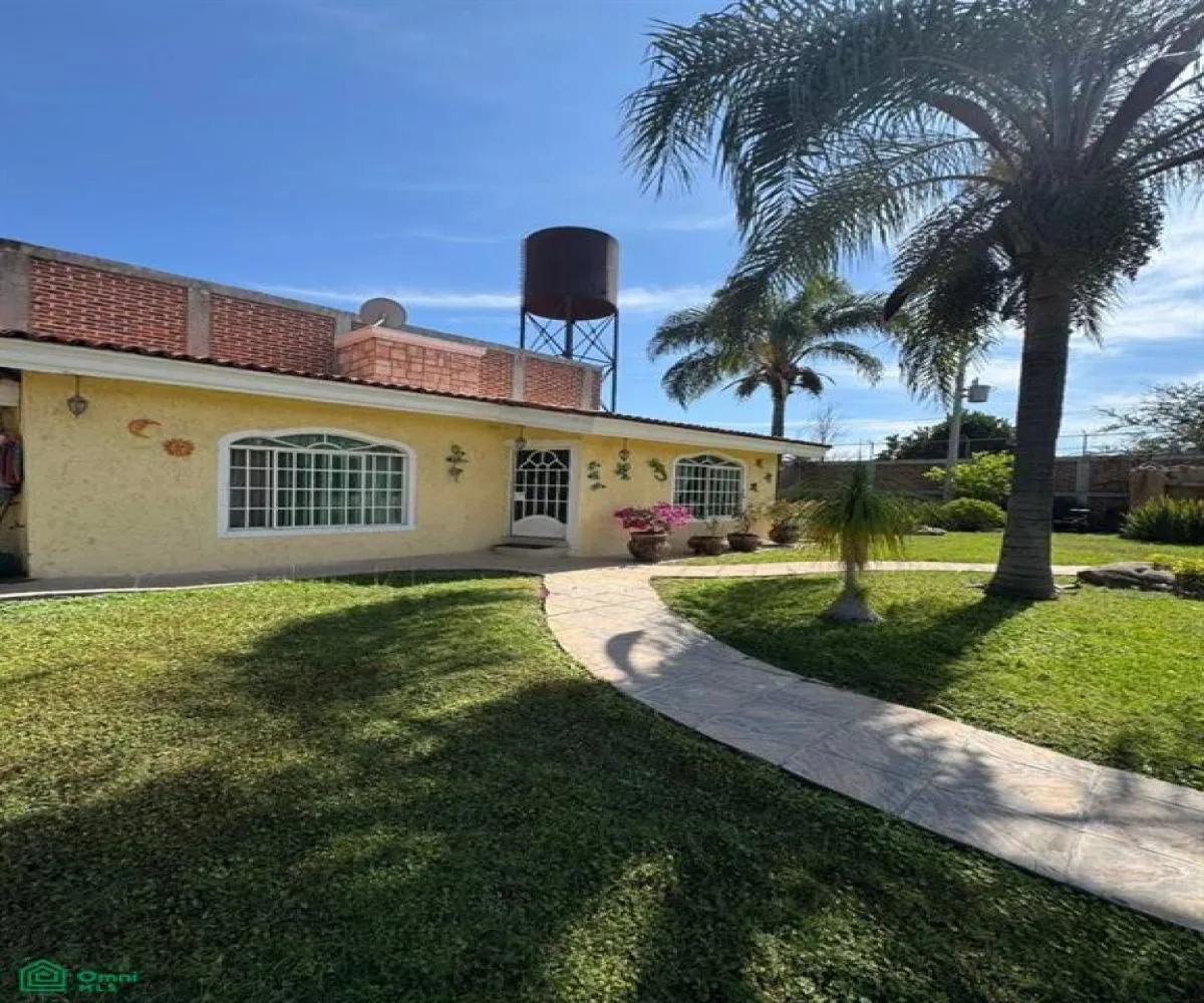 Departamento En Venta,Los Sauces,VEREDA DE LAS DALIAS 1129, Tlajomulco de Zuniga, Jalisco 45641, 4 Habitaciones,5 Baños,VEREDA DE LAS DALIAS,2,MX261075038