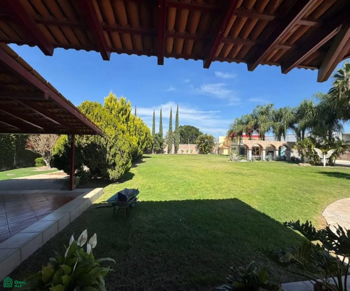 Departamento En Venta,Los Sauces,VEREDA DE LAS DALIAS 1129, Tlajomulco de Zuniga, Jalisco 45641, 4 Habitaciones,5 Baños,VEREDA DE LAS DALIAS,2,MX261075038