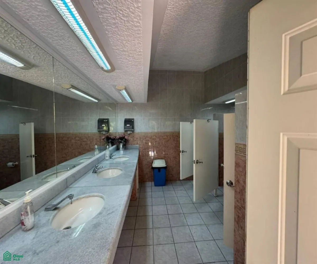 Departamento En Venta,Los Sauces,VEREDA DE LAS DALIAS 1129, Tlajomulco de Zuniga, Jalisco 45641, 4 Habitaciones,5 Baños,VEREDA DE LAS DALIAS,2,MX261075038