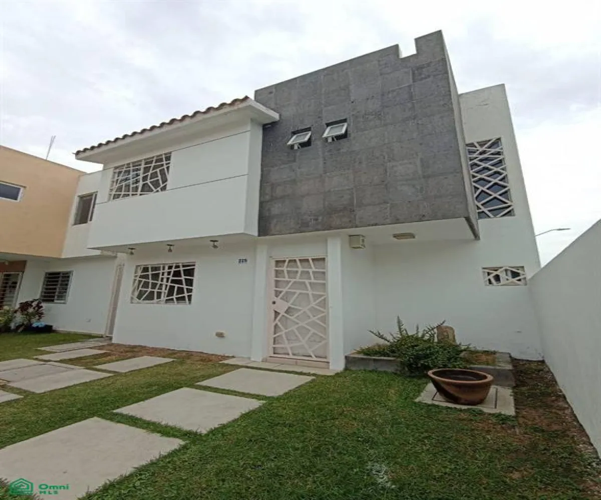 Casa En Renta,Los Médanos,Privada Alegría 225, Puerto Vallarta, Jalisco 48290, 3 Habitaciones,2 Baños,Privada Alegría,MX261075064