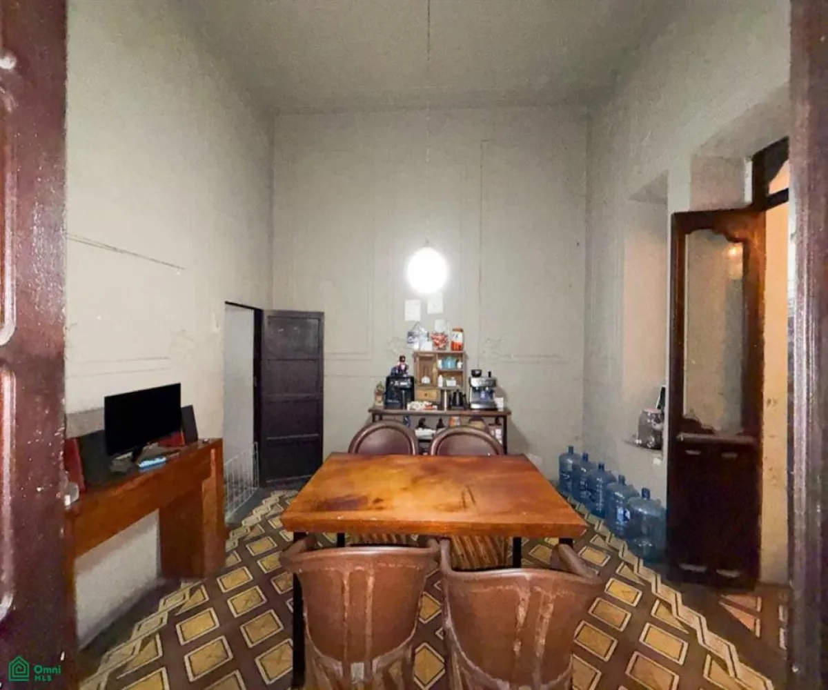 Casa En Venta,Guadalajara Centro,Joaquin Angulo 586, Guadalajara, Jalisco 44100, 9 Habitaciones,3 Baños,Joaquin Angulo,2,MX261076304