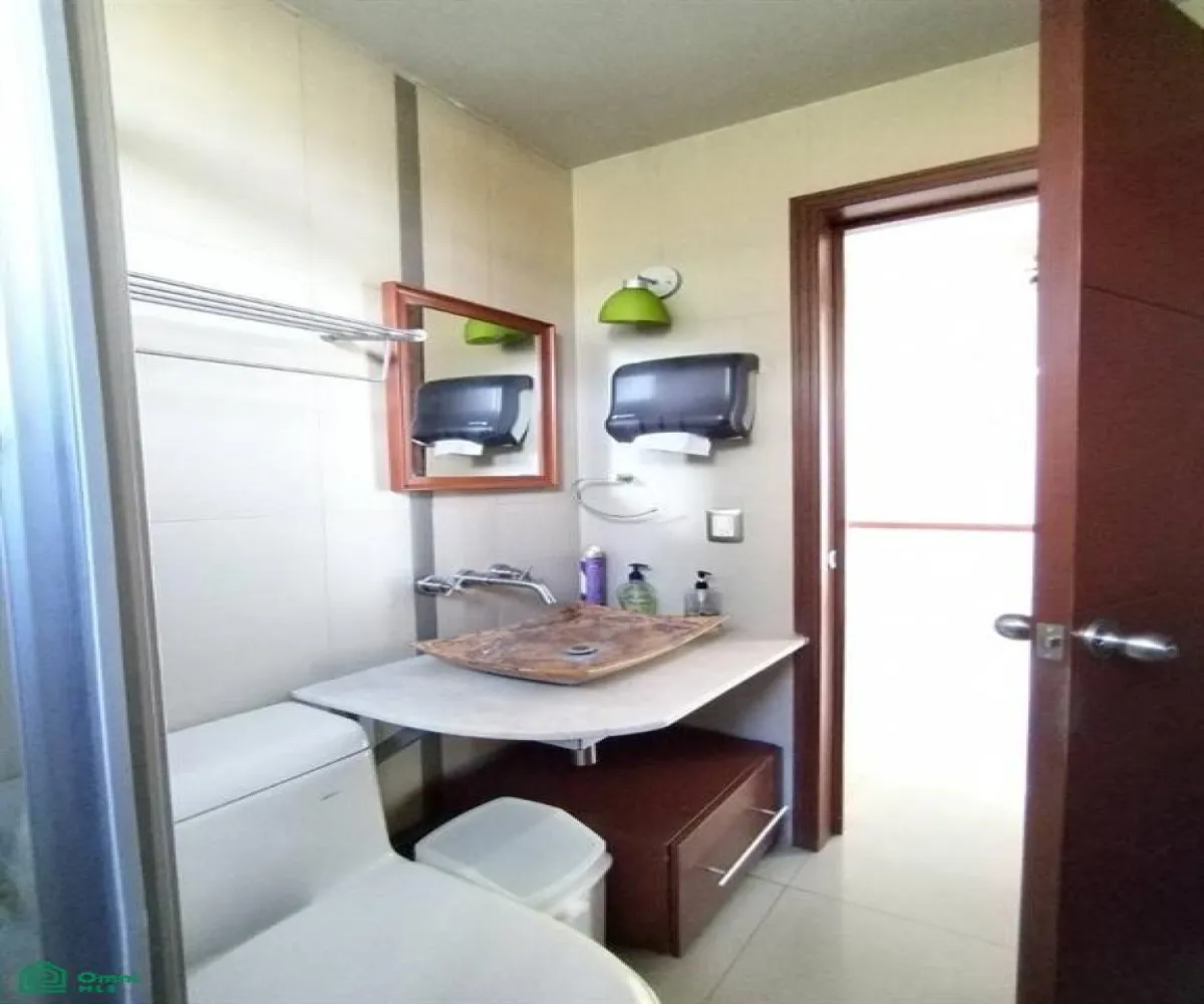 Casa En Venta,Lomas Altas,Paseo de las Brisas 4035, Zapopan, Jalisco 45128, 3 Habitaciones,3 Baños,Paseo de las Brisas,2,MX261077803