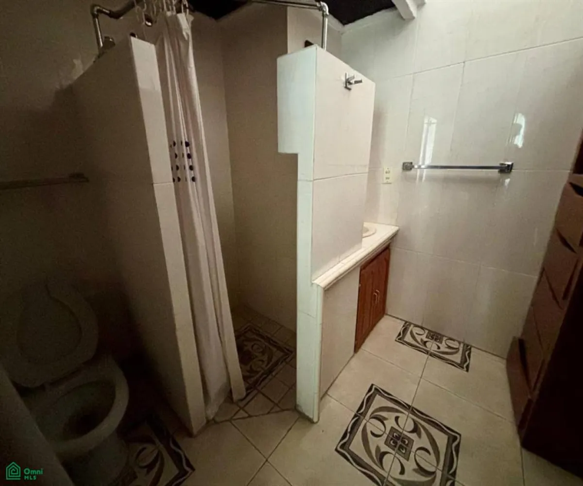 Casa En Renta,Jardines Vallarta,Honorato de Balzac 173, Zapopan, Jalisco 45027, 4 Habitaciones,Honorato de Balzac,2,MX261078095