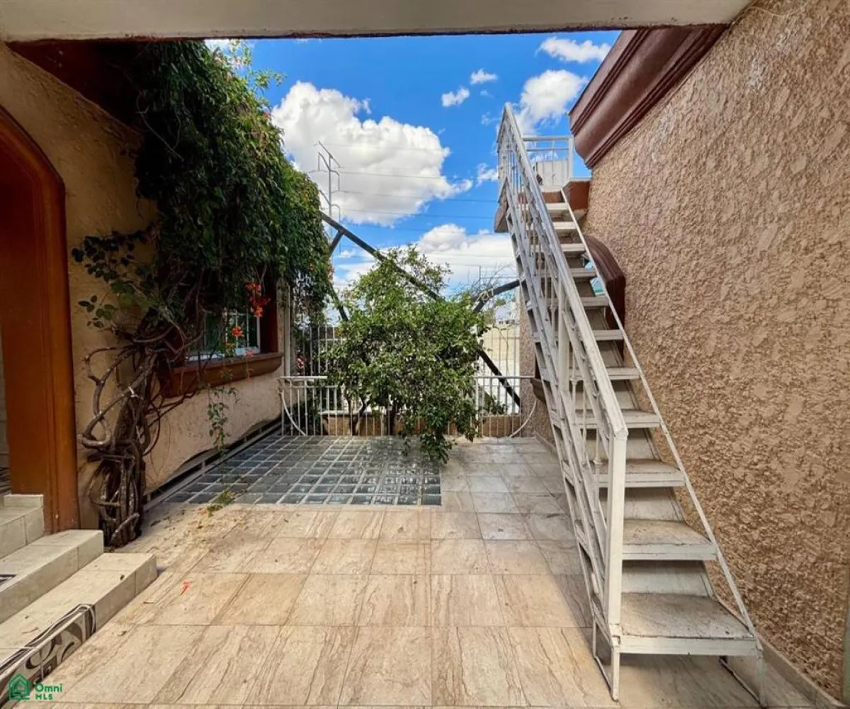 Casa En Renta,Jardines Vallarta,Honorato de Balzac 173, Zapopan, Jalisco 45027, 4 Habitaciones,Honorato de Balzac,2,MX261078095