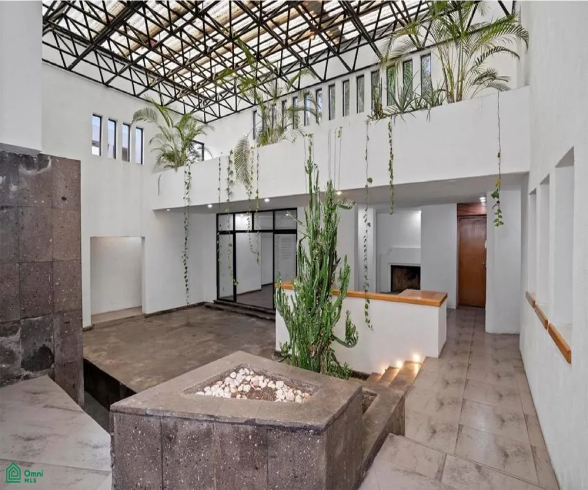 Casa En Venta,Club de Golf Santa Anita,Paseo Santa Antita 568, Tlajomulco de Zuniga, Jalisco 45645, 3 Habitaciones,3 Baños,Paseo Santa Antita,2,MX261078295