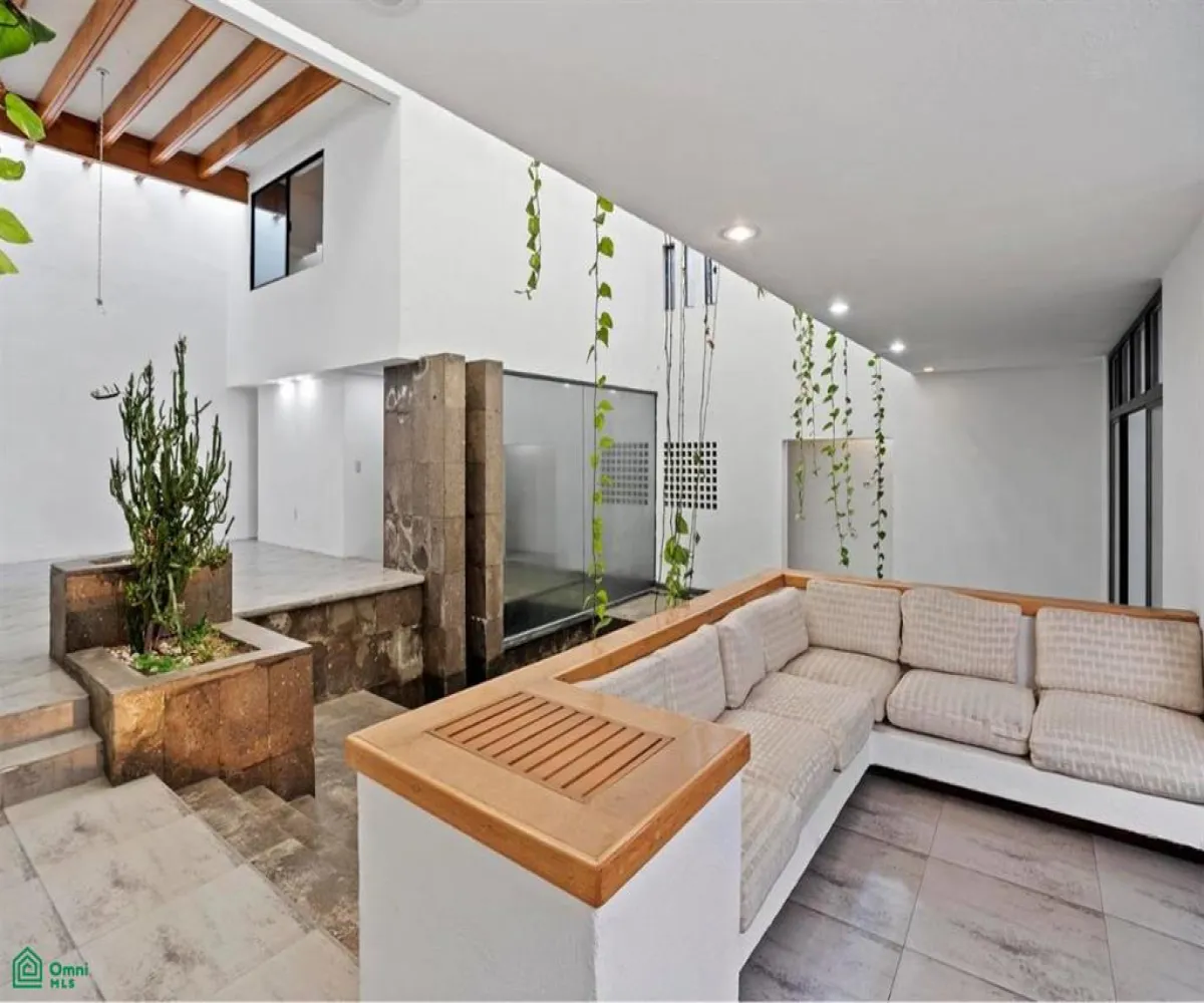 Casa En Venta,Club de Golf Santa Anita,Paseo Santa Antita 568, Tlajomulco de Zuniga, Jalisco 45645, 3 Habitaciones,3 Baños,Paseo Santa Antita,2,MX261078295