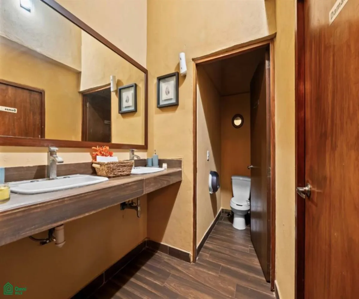 Local En Venta,Versalles,Hamburgo 108, Puerto Vallarta, Jalisco 48310,Hamburgo,1,MX261078557