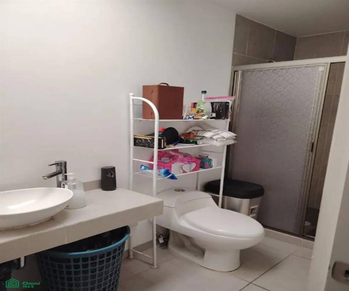 Casa En Venta,Santa Cruz del Valle,avenida Adolf Horn 2992, Tlajomulco de Zuniga, Jalisco 45655, 3 Habitaciones,3 Baños,avenida Adolf Horn,2,MX261079170