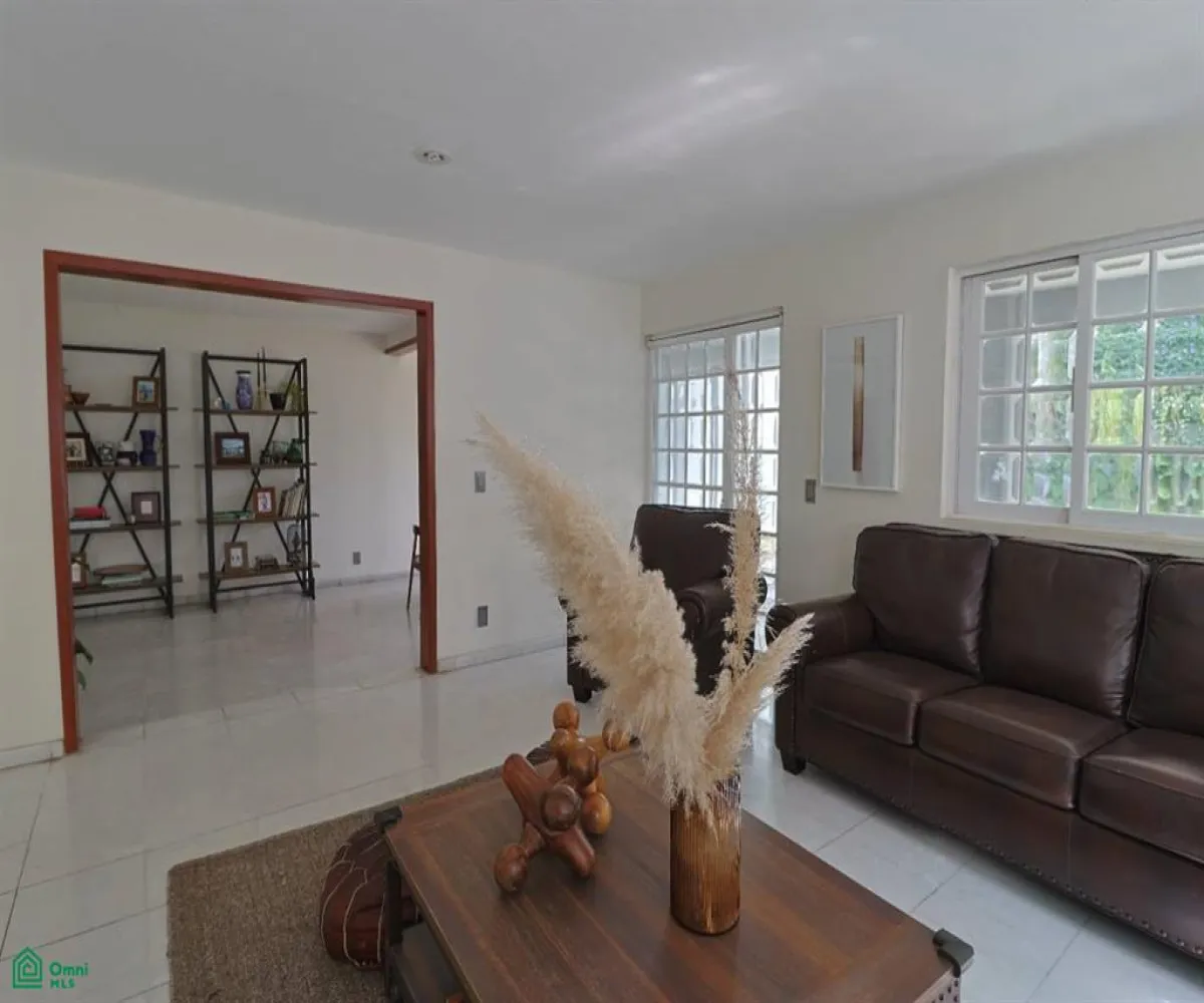 Casa En Venta,Villa Coral,Av de las Palmas 200, Zapopan, Jalisco 45169, 4 Habitaciones,5 Baños,Av de las Palmas,3,MX261080632