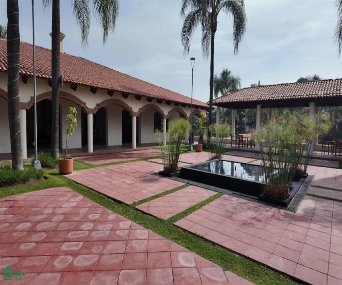 Casa En Venta,Villa Coral,Av de las Palmas 200, Zapopan, Jalisco 45169, 4 Habitaciones,5 Baños,Av de las Palmas,3,MX261080632