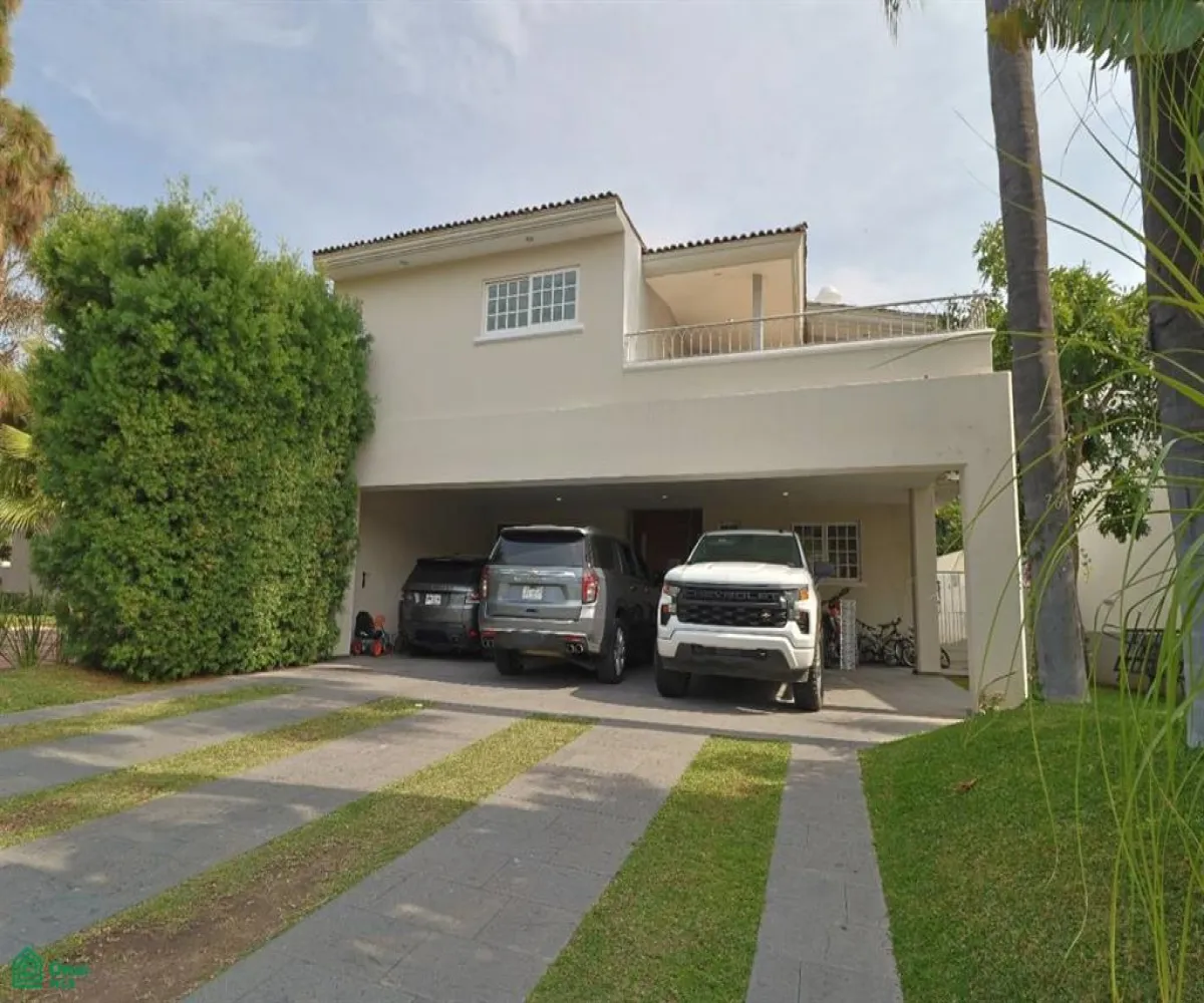 Casa En Venta,Villa Coral,Av de las Palmas 200, Zapopan, Jalisco 45169, 4 Habitaciones,5 Baños,Av de las Palmas,3,MX261080632