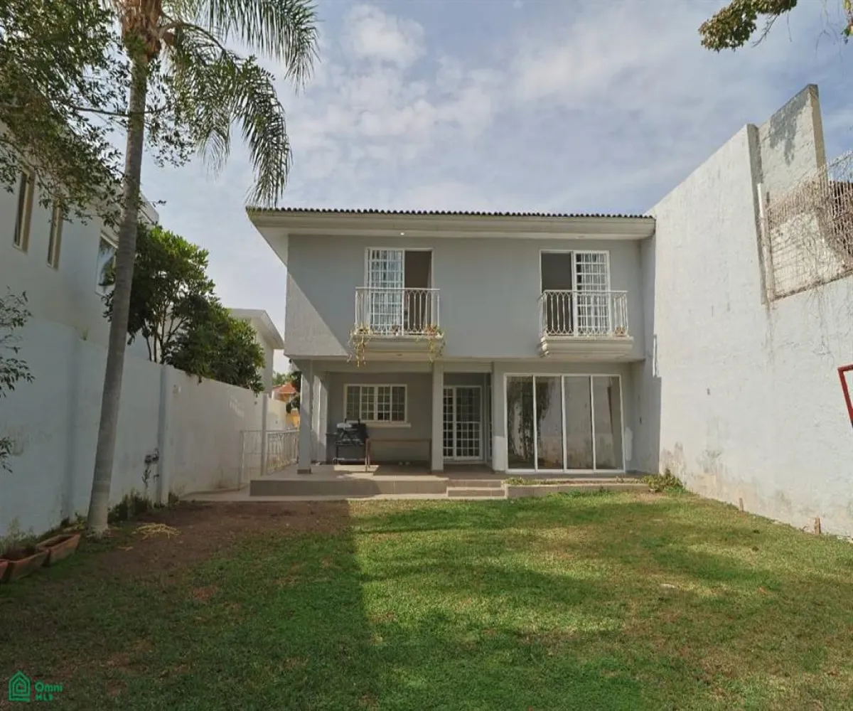 Casa En Venta,Villa Coral,Av de las Palmas 200, Zapopan, Jalisco 45169, 4 Habitaciones,5 Baños,Av de las Palmas,3,MX261080632