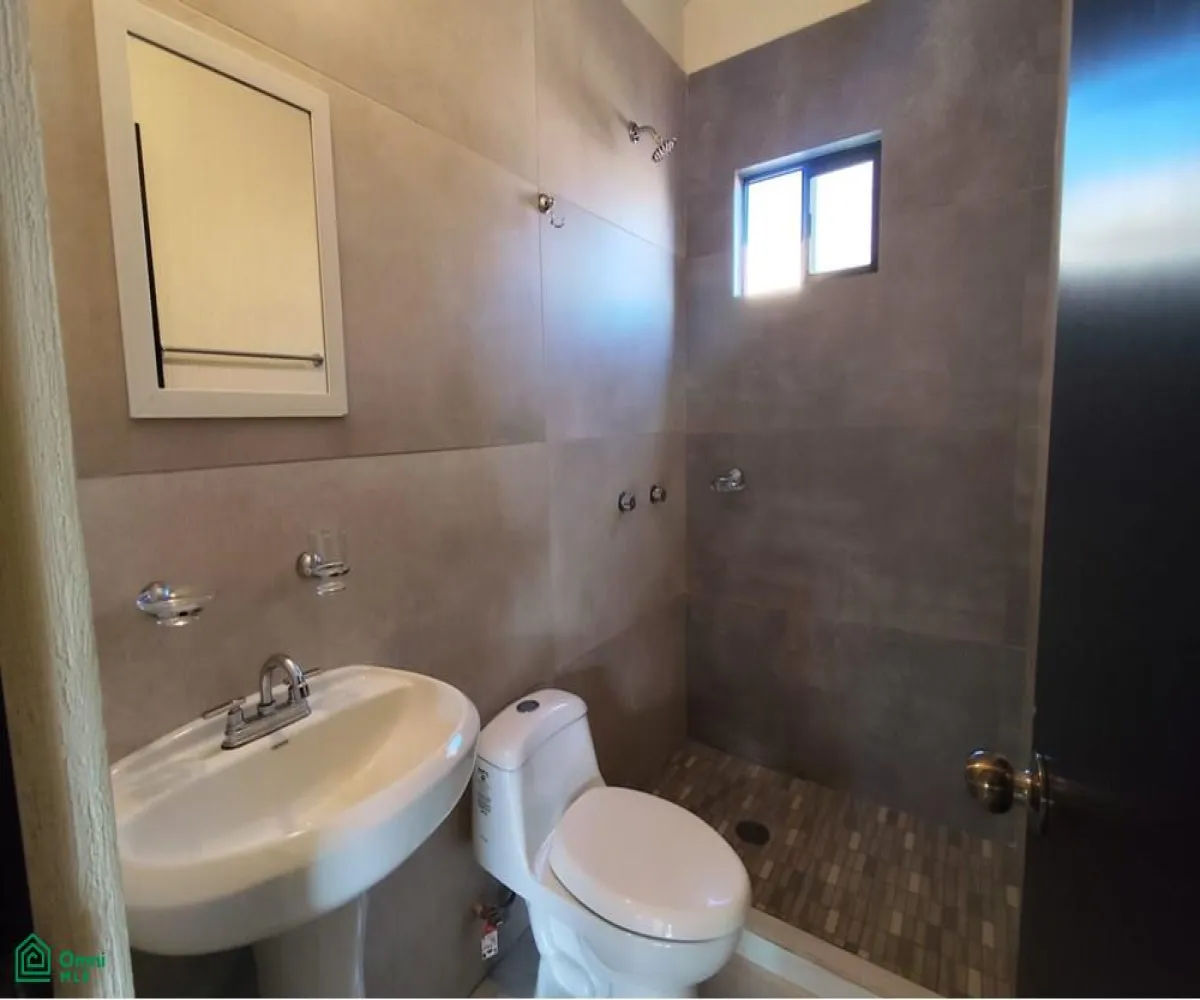 Casa En Venta,Residencial Alta California,Circuito Azahar 99, Tlajomulco de Zuniga, Jalisco 45650, 3 Habitaciones,2 Baños,Circuito Azahar,2,MX261081606