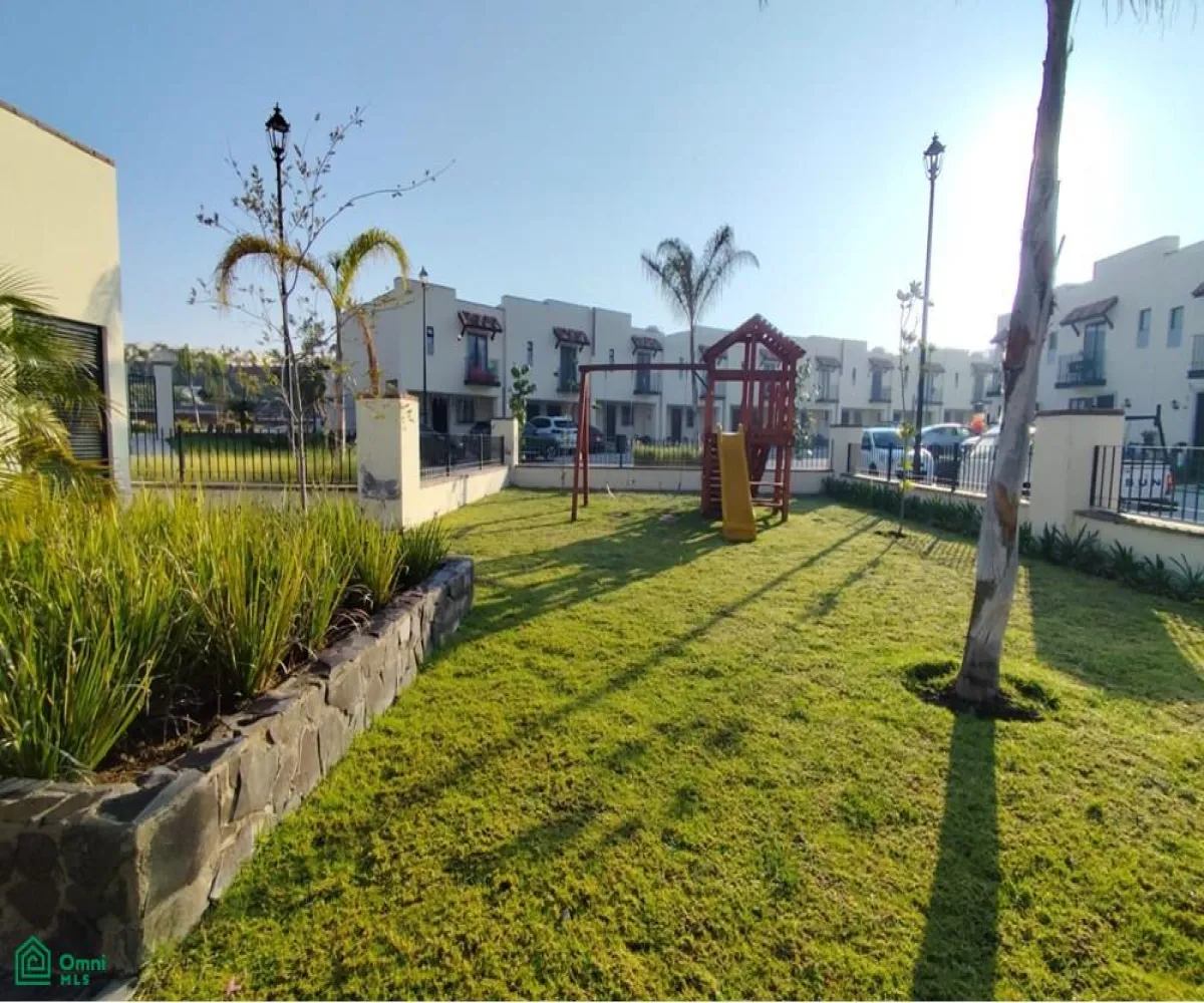 Casa En Venta,Residencial Alta California,Circuito Azahar 99, Tlajomulco de Zuniga, Jalisco 45650, 3 Habitaciones,2 Baños,Circuito Azahar,2,MX261081606